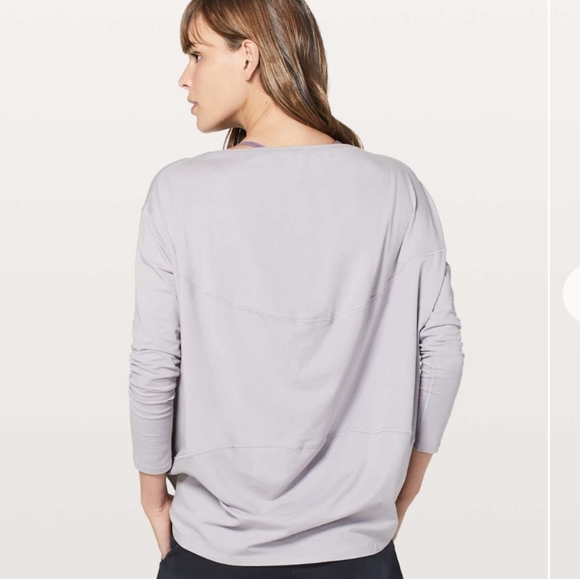 Lululemon back in action long sleeve